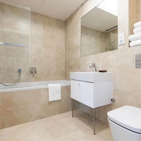 Vista Riverside Romantic Apartment Prague